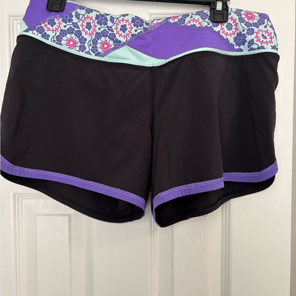 Lululemon Athletica speed up 2” shorts RARE design
